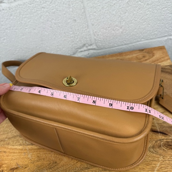 Coach Vintage City Bag | Butterscotch Glove-Tanned Crossbody - Picture 16 of 16